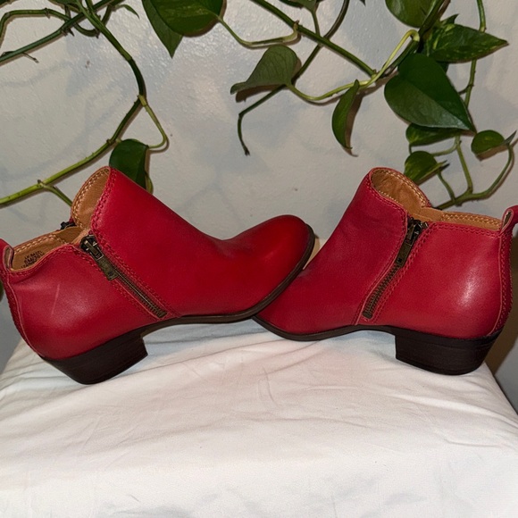 Lucky Brand Red Leather Ankle Booties with Side Zip Like New - Picture 6 of 6